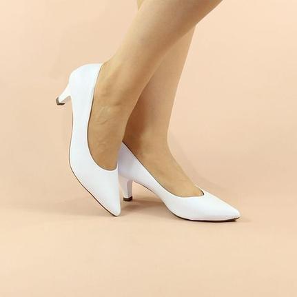 scarpin drezzup salto baixo bico fino