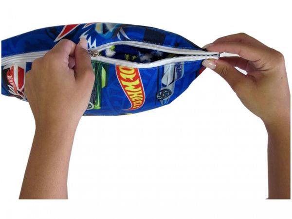Manta Almofada Juvenil Jolitex Microfibra Mattel - Hot Wheels Azul Imagem de Manta Almofada Juvenil Jolitex Microfibra Mattel