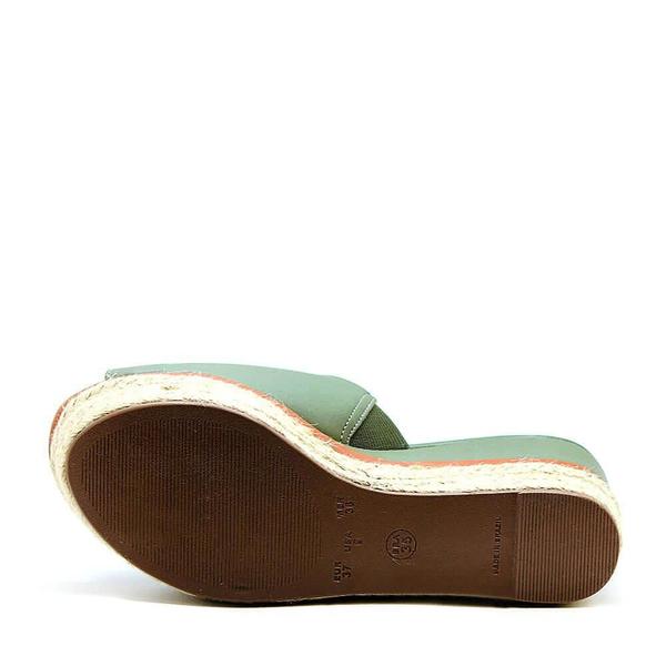 mule com salto anabela