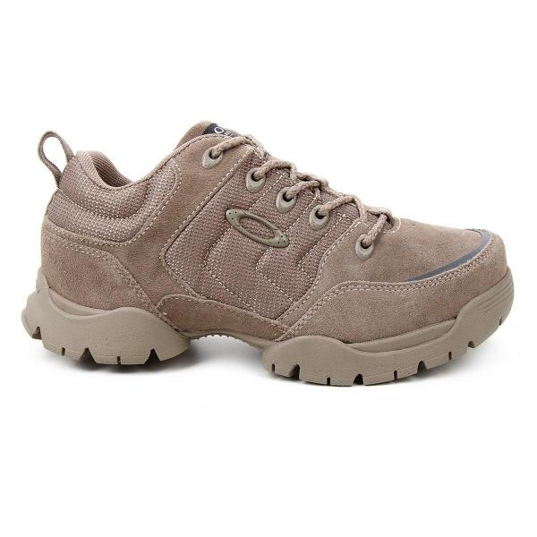 tenis da oakley marrom claro