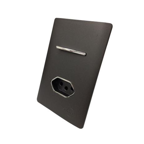 1 Interruptor Simples + Tomada Universal 2P+T 10A Cromados Com Placa 4x2 Preta Novara Colors icn - Dicompel é boa?