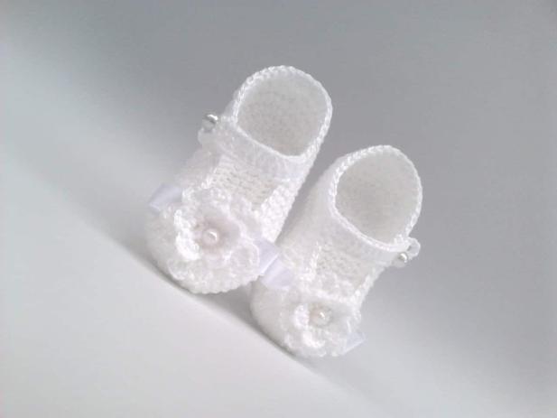 A20 Sapatinho de croche para bebe feminino branco para batizado perola flor  - MM Sapatinhos - Sapato para Batizado - Magazine Luiza