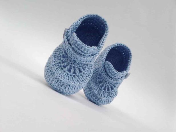 A444 Sapatinho de croche para bebe masculino azul bebe com correia de  fechar - Mm Sapatinhos - Sapatinho de Bebê - Magazine Luiza