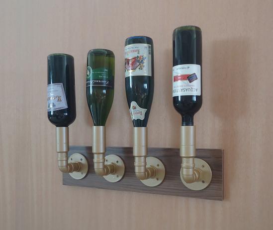 Adega Suporte Porta Vinhos e Garrafas Suspenso Estilo Industrial Dourado Laca - Formalivre Menor preço em Adega Suporte Porta Vinhos e Garrafas Suspenso Estilo Industrial Dourado Laca - Formalivre