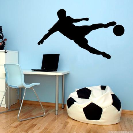 Adesivo de Parede Silhueta Jogador Bola Preto - Kanto Store Menor preço em Adesivo de Parede Silhueta Jogador Bola Preto - Kanto Store