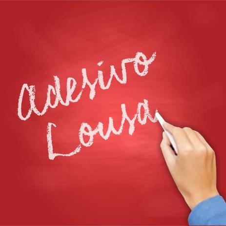 Adesivo Lousa Vermelho + 4 gizes - Tacolado Menor preço em Adesivo Lousa Vermelho + 4 gizes - Tacolado