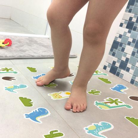 Adesivo Piso Banheiro Antiderrapante Infantil Dinossauro Baby - Quartinhos é boa?