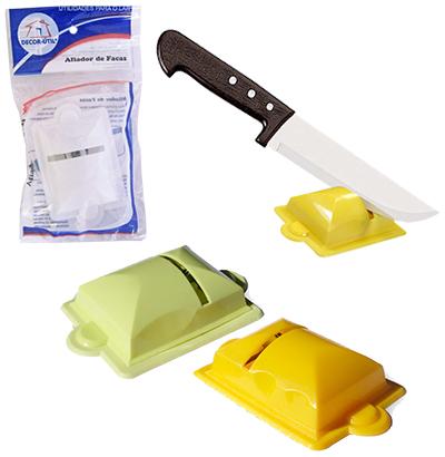 Afiador / amolador de faca de plastico / metal na solapa - Decor util Menor preço em Afiador / amolador de faca de plastico / metal na solapa - Decor util