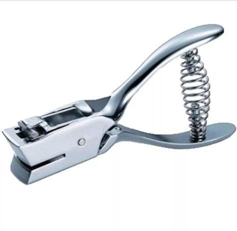 Alicate Furador Ovóide Para Crachá Profissional 8101 - Motivate Menor preço em Alicate Furador Ovóide Para Crachá Profissional 8101 - Motivate