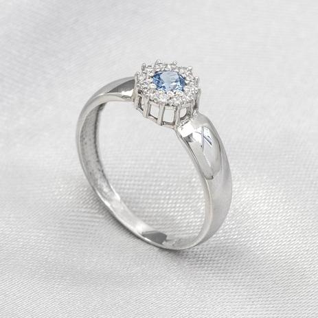 Anel de Formatura em Ouro Branco Redondo com Zircônias - Prata fina Menor preço em Anel de Formatura em Ouro Branco Redondo com Zircônias - Prata fina