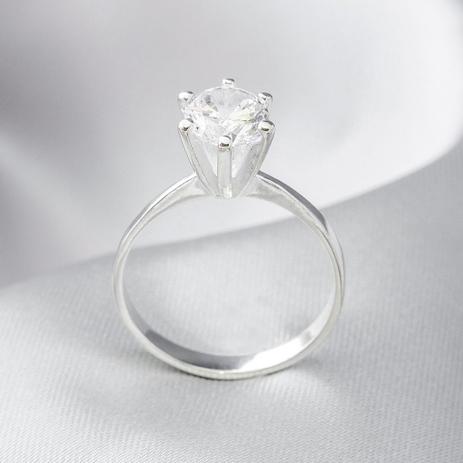 Anel de Prata Solitário com Zircônia Cristal - Prata fina Menor preço em Anel de Prata Solitário com Zircônia Cristal - Prata fina