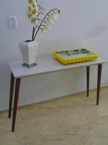 Aparador de Canto Sala Decorativo Vidro Pé de Madeira 1,20m - Ambiente decor Menor preço em Aparador de Canto Sala Decorativo Vidro Pé de Madeira 1,20m - Ambiente decor