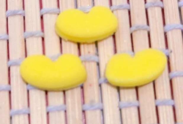 Apliques de Açúcar para Doces - Sapatinho Mickey - (50 unidades) -  Confeiteirarteira - Confeitaria - Magazine Luiza