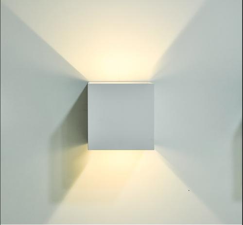 Arandela Led 2x3W 3000K IP65 Angulo Reg. Branca - Bella Menor preço em Arandela Led 2x3W 3000K IP65 Angulo Reg. Branca - Bella