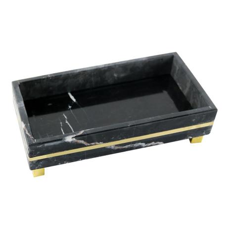 BANDEJA EM MÁRMORE PRETO COM DETALHES DOURADO 25x15 CM - BTC Menor preço em BANDEJA EM MÁRMORE PRETO COM DETALHES DOURADO 25x15 CM - BTC