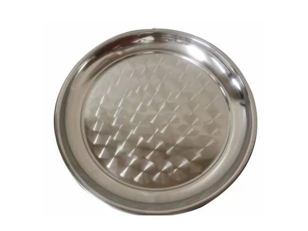 Bandeja Redonda Inox 40cm Garçom servir - Mza Menor preço em Bandeja Redonda Inox 40cm Garçom servir - Mza