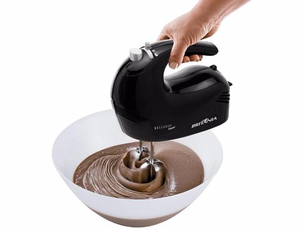 Batedeira Britânia Bellagio Compact 200W 4 Velocidades Preta - 110V Menor preço em Batedeira Britânia Bellagio Compact 200W 4 Velocidades Preta - 110V