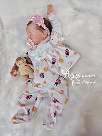 Bebe Reborn As3 Menina 53cm Peso 2338kg Clara Olhos Fechados - As3 artesanatos Menor preço em Bebe Reborn As3 Menina 53cm Peso 2338kg Clara Olhos Fechados - As3 artesanatos