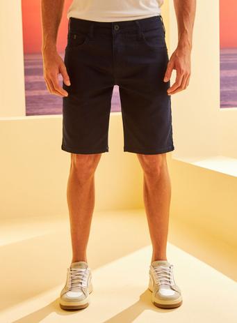 Bermuda Jeans Masculina Forum Slim Menor preço em Bermuda Jeans Masculina Forum Slim
