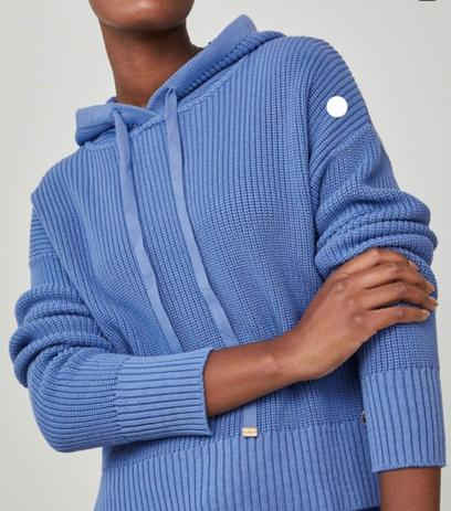 vestido com blusa por baixo riachuelo