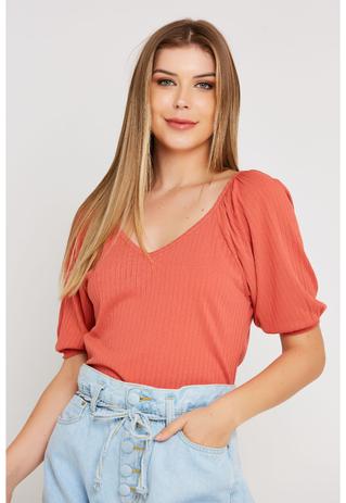 blusinha com decote v