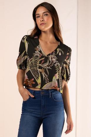 blusa com elastico no decote
