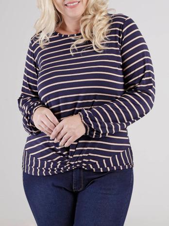 blusa plus size com babado