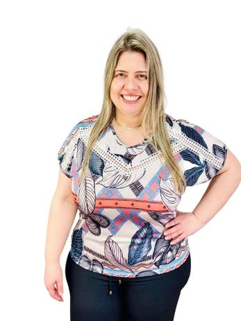 blusa estampada plus size