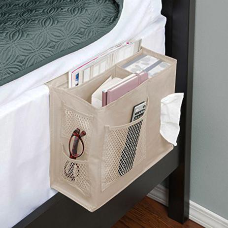 Bolsa Organizadora Lateral Cabeceira De Cama em Poliéster Porta Livro Óculos Lenço - Richards Menor preço em Bolsa Organizadora Lateral Cabeceira De Cama em Poliéster Porta Livro Óculos Lenço - Richards