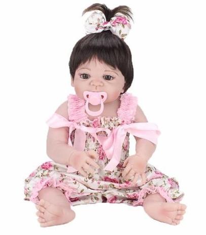 Boneca bebe reborn girafinha 55cm corpo em silicone no Shoptime