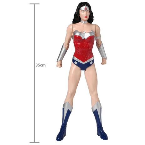 Boneca Mulher Maravilha com Frases 35cm - Candide Menor preço em Boneca Mulher Maravilha com Frases 35cm - Candide
