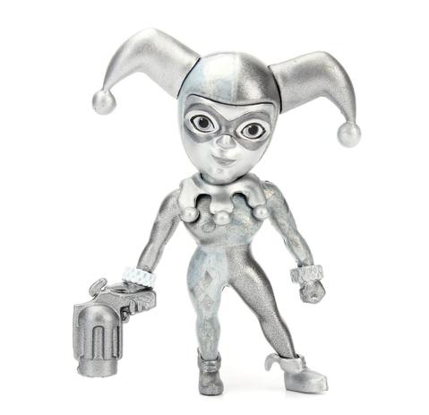 Boneco Metal DTC 6 Cm DC Girls - Arlequina Prata - Super hero girls Menor preço em Boneco Metal DTC 6 Cm DC Girls - Arlequina Prata - Super hero girls