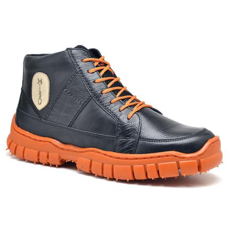 bota laranja masculina