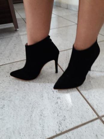 Bota Cano Curto Preta Camurça Salto Alto Fino Bico Fino - Calçados Etc - Bota Feminina - Magazine Luiza