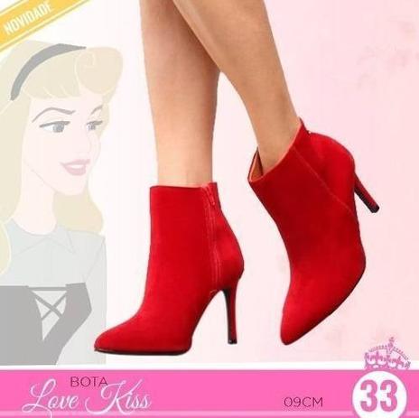 bota salto fino vermelha