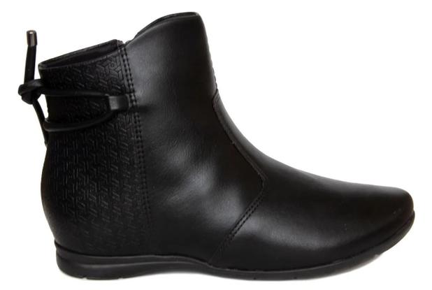 Bota Casual Feminina Cano Baixo Salto Embutido com Amarríl Comfortflex  91302 - Bota Feminina - Magazine Luiza
