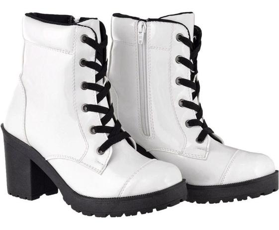 bota salto alto tratorada