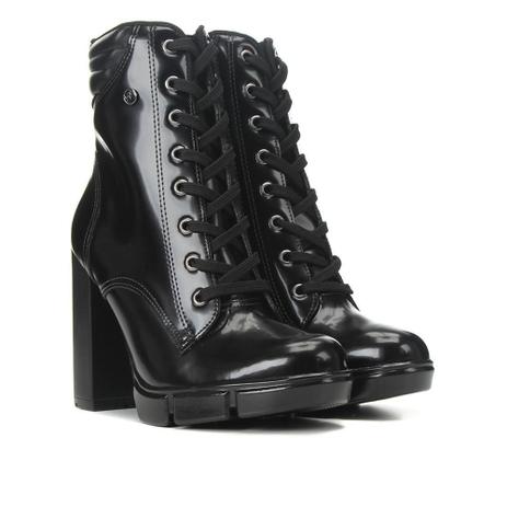 bota tratorada feminina via marte