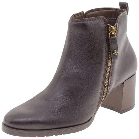 bota cano baixo cravo e canela