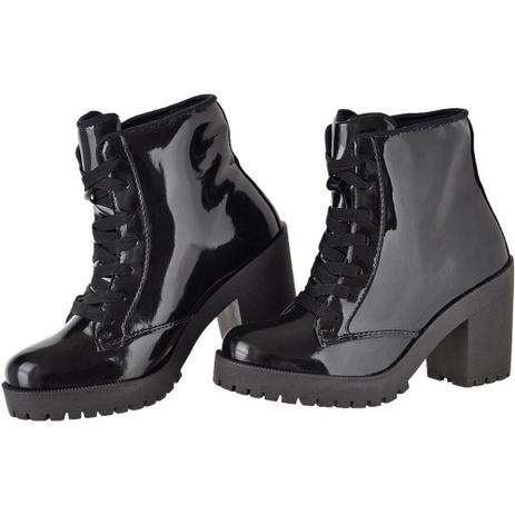 bota preta da moda