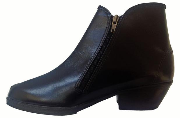 Bota Feminina de Couro Cano Curto Social com Zíper 92TN03 - TN Franco - Bota  Feminina - Magazine Luiza