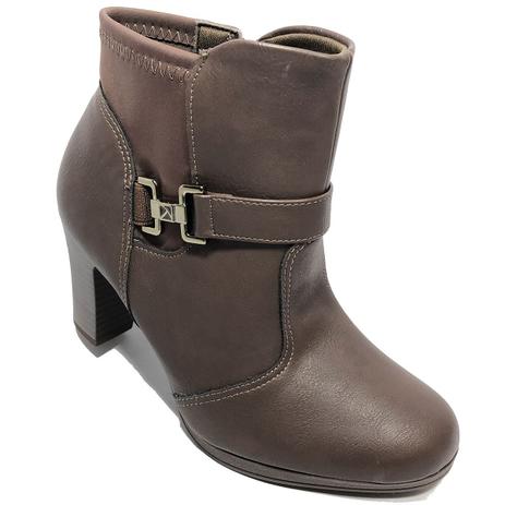 bota de salto medio