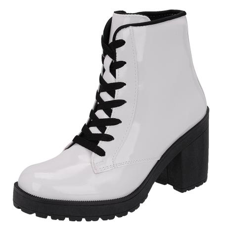 bota branca infantil