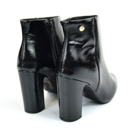 Bota Vizzano Salto Alto Grosso feminino 3068100 Preto verniz Glamour - Moda  Feminina - Magazine Luiza