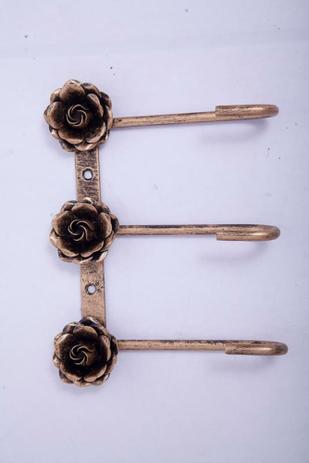 cabide com 3 ganchos 20 cm dourado envelhecido - Anamar Menor preço em cabide com 3 ganchos 20 cm dourado envelhecido - Anamar