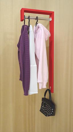 Cabideiro de Parede ”J” Arara Camiseiro Porta Bolsas - Vermelho Laca - Formalivre Menor preço em Cabideiro de Parede ”J” Arara Camiseiro Porta Bolsas - Vermelho Laca - Formalivre
