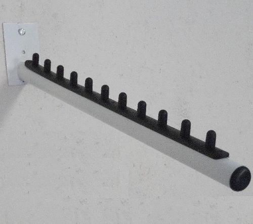 Cabideiro Rt Inclinado Para 11 Cabides Kit Com 10 Pçs Parede - Industria nacional Menor preço em Cabideiro Rt Inclinado Para 11 Cabides Kit Com 10 Pçs Parede - Industria nacional