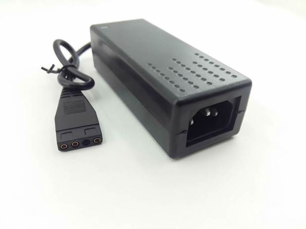 Cabo conversor USB 2.0 para IDE e Sata C- Alimentação - Wincabos Menor preço em Cabo conversor USB 2.0 para IDE e Sata C- Alimentação - Wincabos