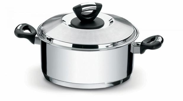 Caçarola Rasa Inox 28cm Solar Baquelite Tramontina 62723280 Menor preço em Caçarola Rasa Inox 28cm Solar Baquelite Tramontina 62723280
