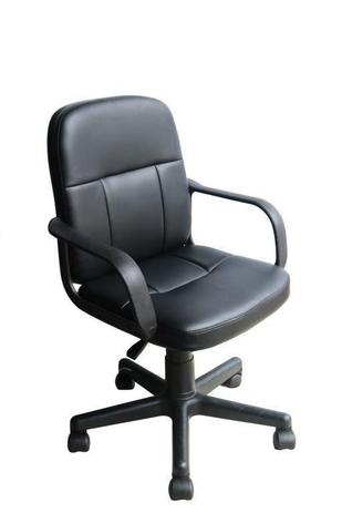 Cadeira de Escritório Diretor Couro PU Pelegrin PEL-1505 Preta Menor preço em Cadeira de Escritório Diretor Couro PU Pelegrin PEL-1505 Preta
